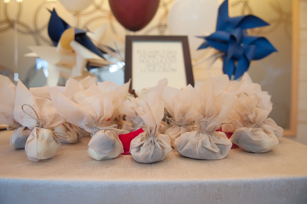 Wedding table decorations, wedding candy favors