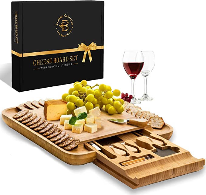 Bamboo Cheese board with Cutlery Set by Bambusi