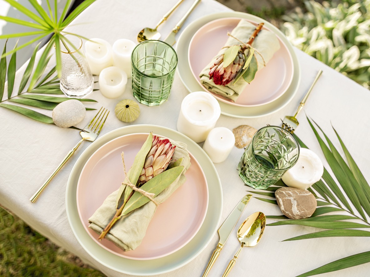 Tropical table setting, Tropical style party