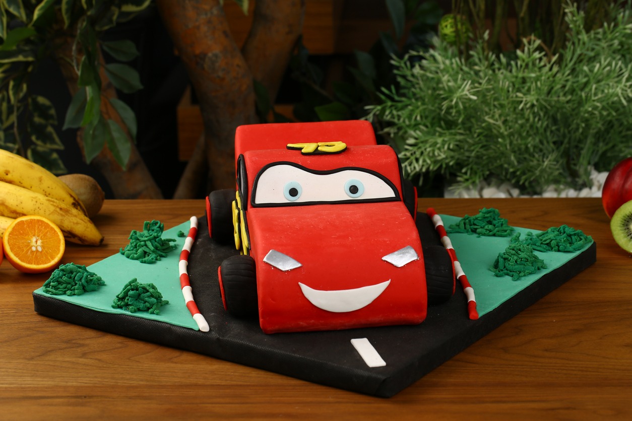 a 3D Red car cake