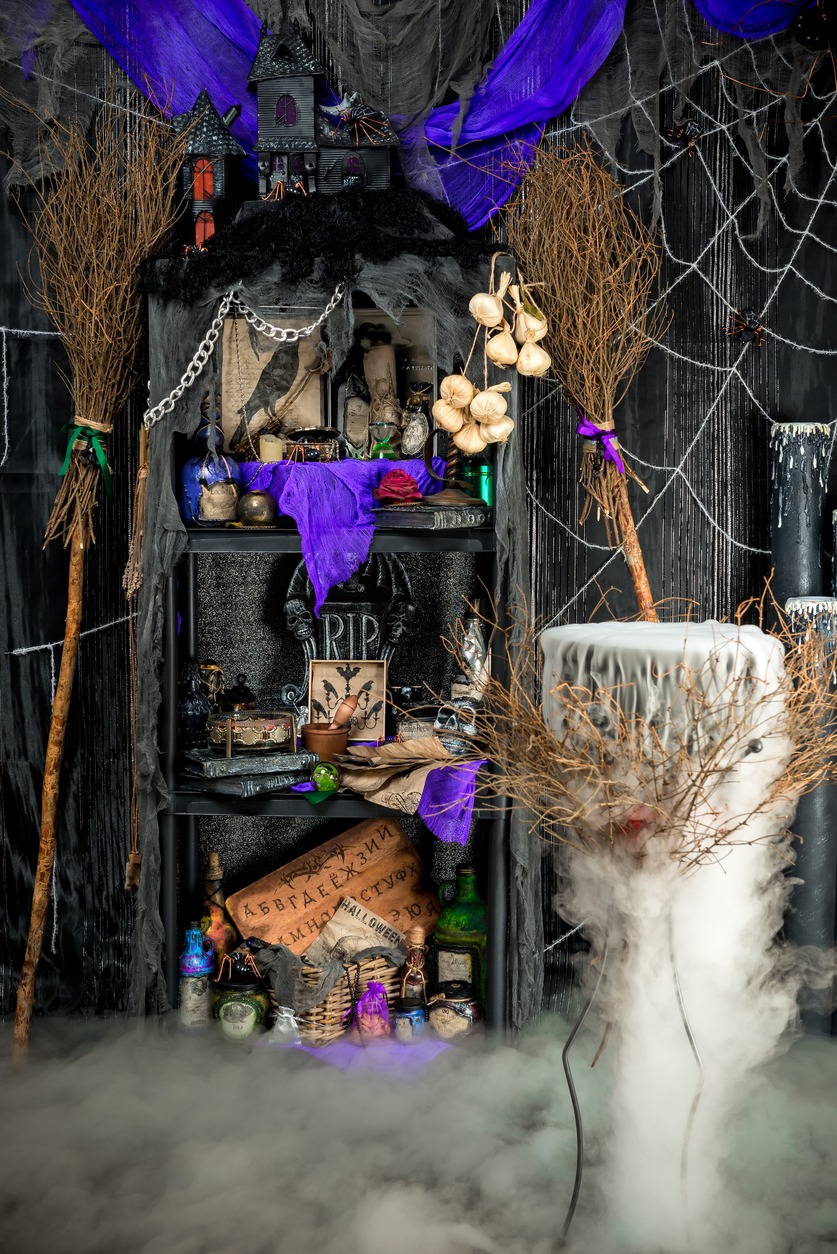 Wizard and witchcraft theme décor